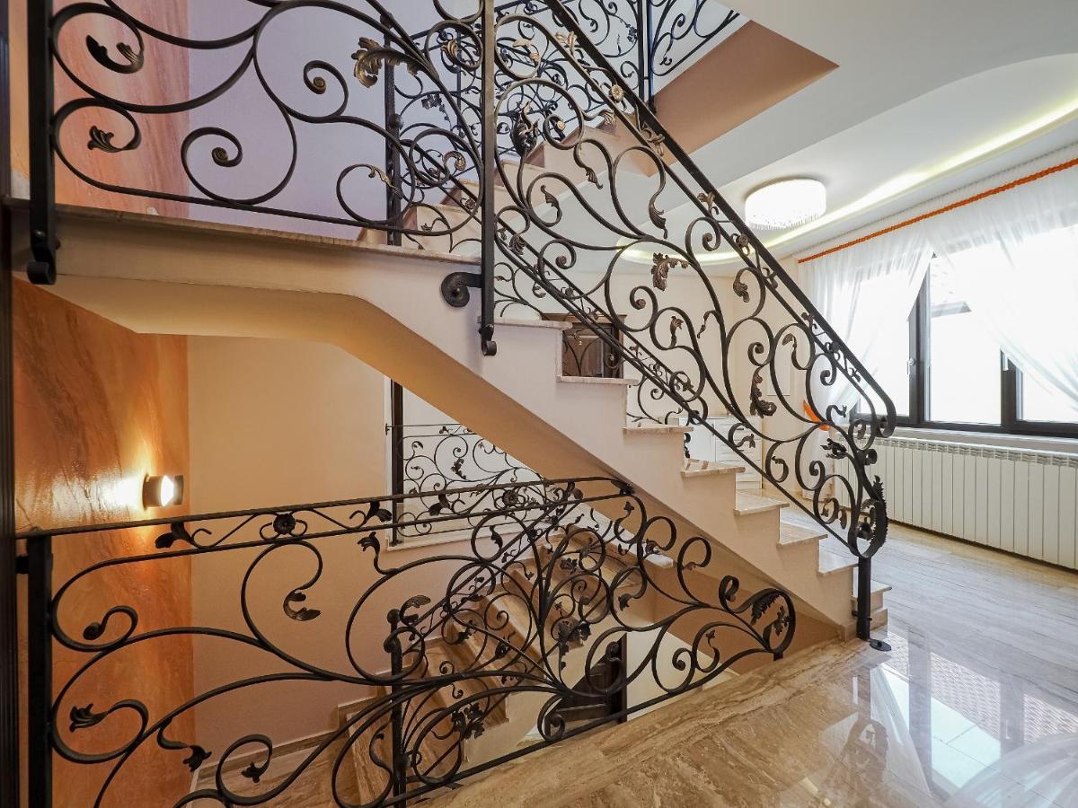 Boutique Central Sybin Zewnętrze zdjęcie